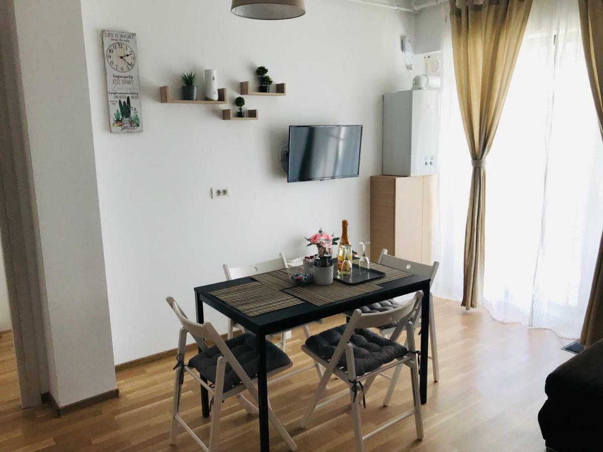 마마이아 Apartament Cristina 아파트 외부 사진